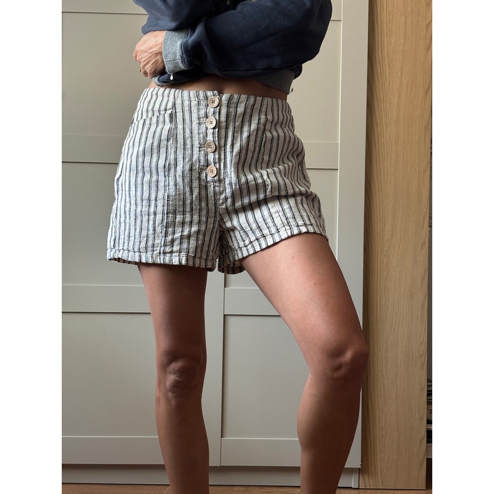Maurices Striped Linen Blend High Rise Shorts Navy White Nautical Coastal Size 6